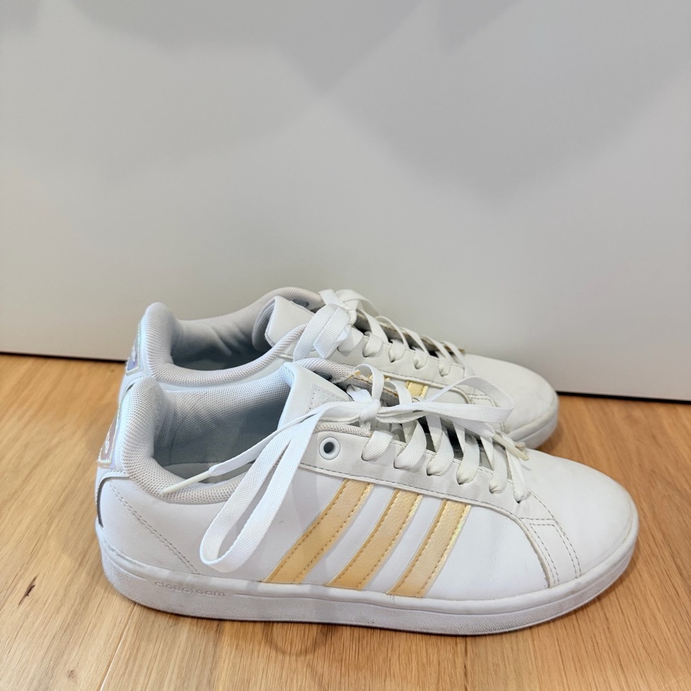 Adidas Cloudfoam Advantage White Iridescent sneakers.
